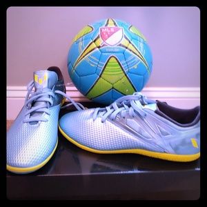 ⚽ Adidas Messi Shoes-NWOT-Still Has Plastic Tag